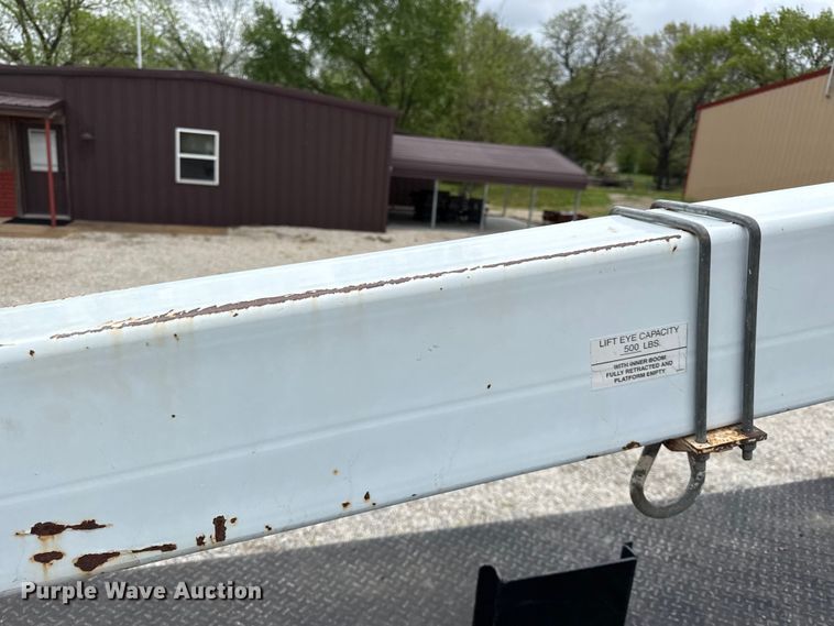 image for item EV7700 2012 Ford F550 bucket truck