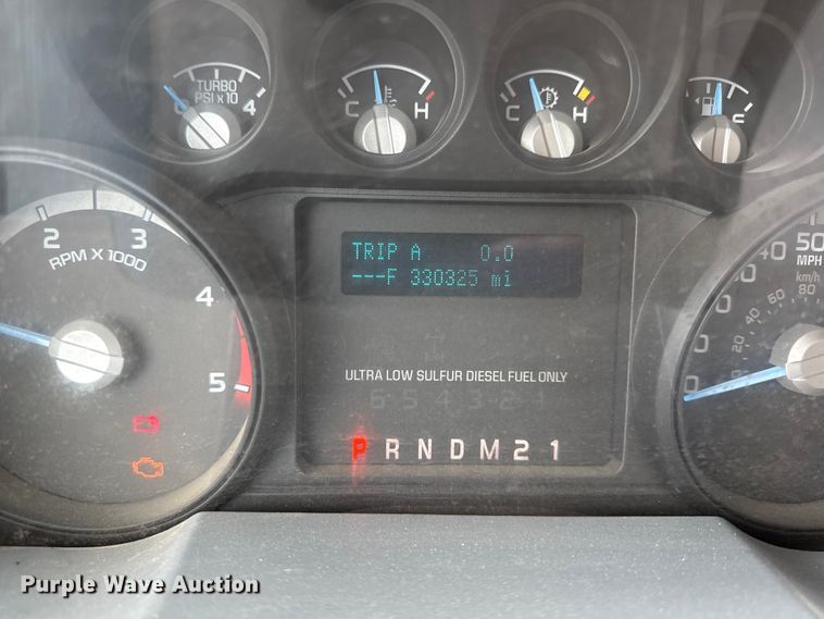 image for item EV7700 2012 Ford F550 bucket truck