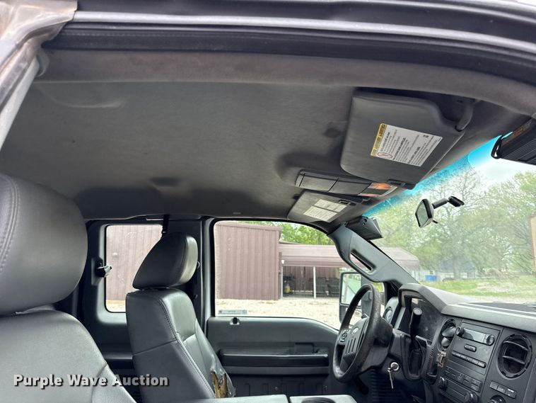 image for item EV7700 2012 Ford F550 bucket truck