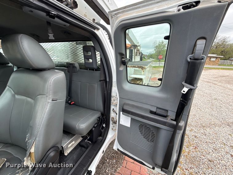 image for item EV7700 2012 Ford F550 bucket truck