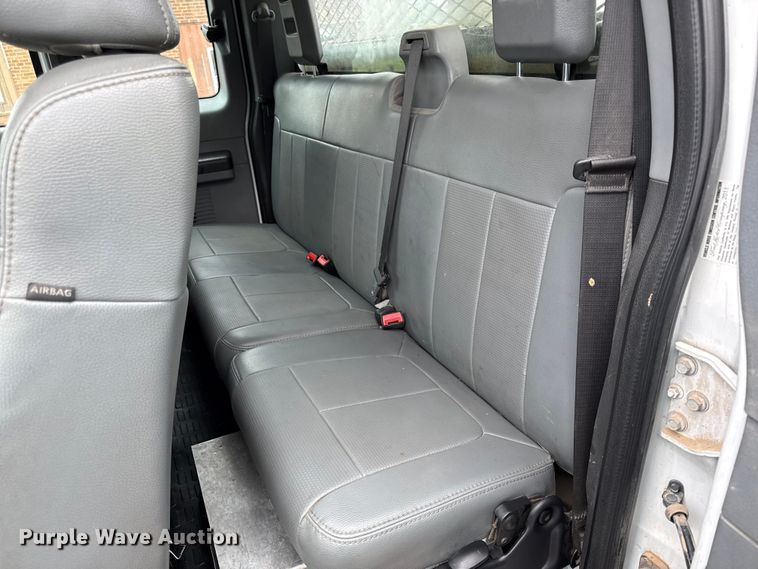 image for item EV7700 2012 Ford F550 bucket truck