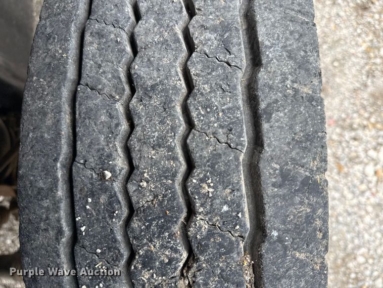 image for item EV7700 2012 Ford F550 bucket truck