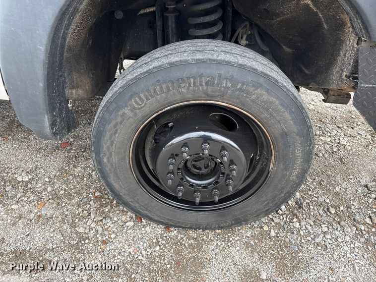 image for item EV7700 2012 Ford F550 bucket truck