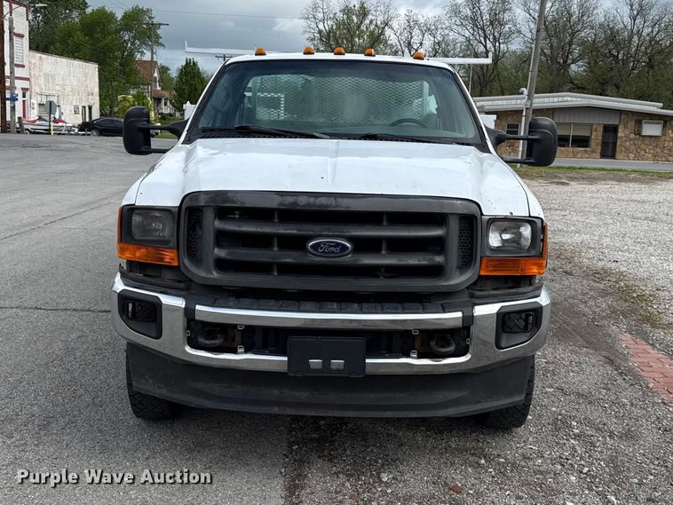 image for item EV7701 2000 Ford F550 Super Duty utility / service truck