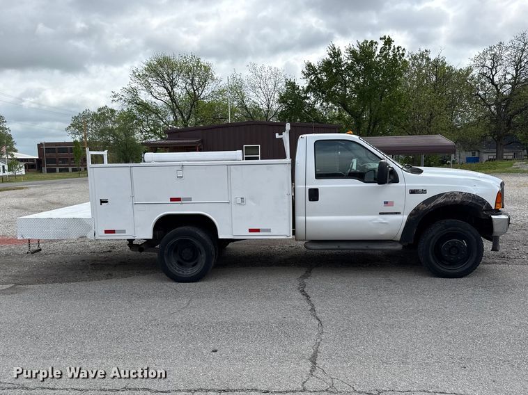 image for item EV7701 2000 Ford F550 Super Duty utility / service truck
