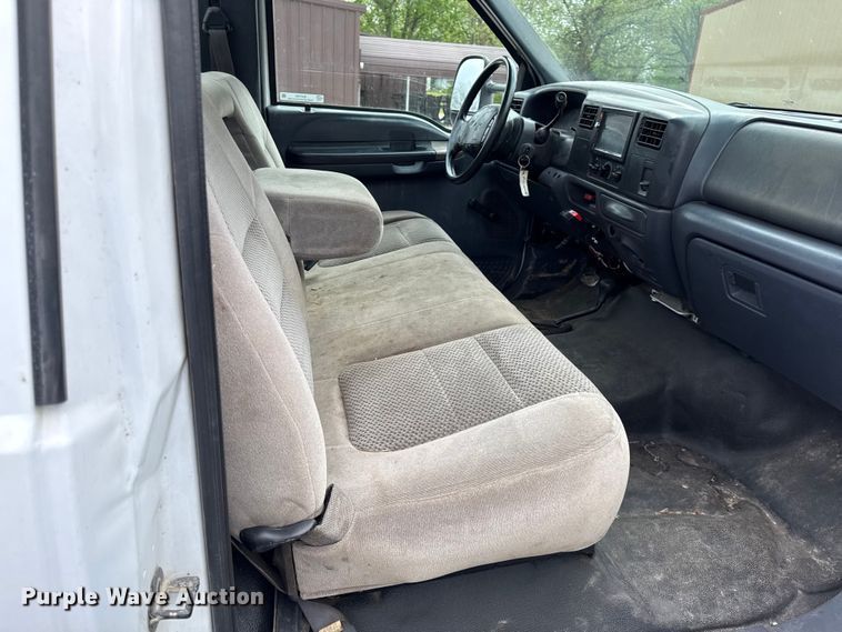 image for item EV7701 2000 Ford F550 Super Duty utility / service truck