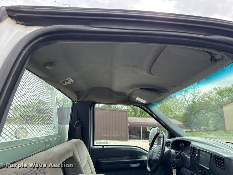 image for item EV7701 2000 Ford F550 Super Duty utility / service truck