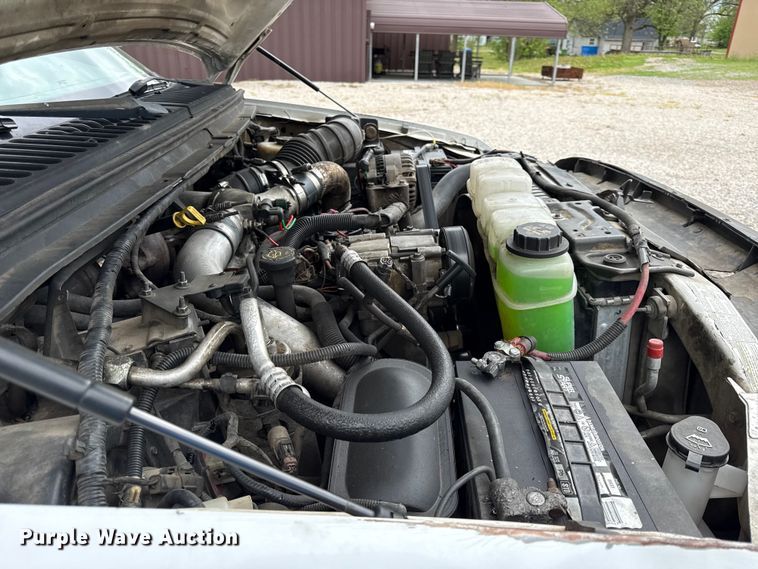 image for item EV7701 2000 Ford F550 Super Duty utility / service truck