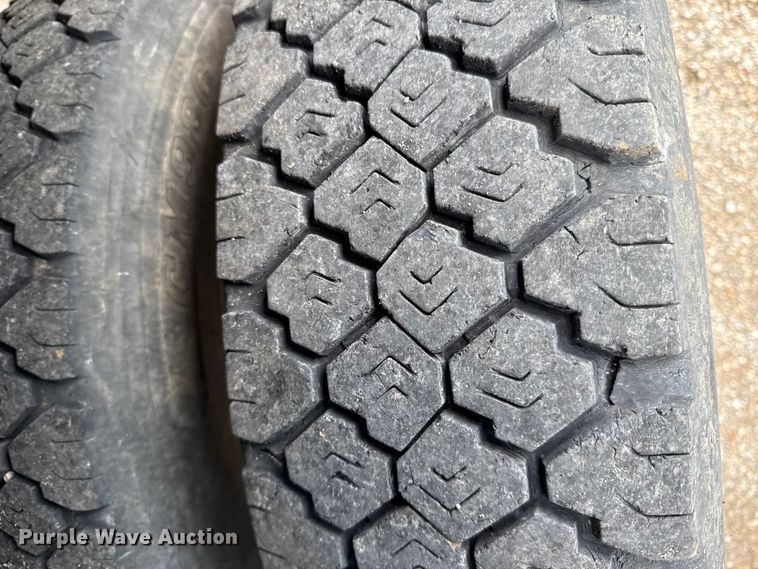 image for item EV7701 2000 Ford F550 Super Duty utility / service truck