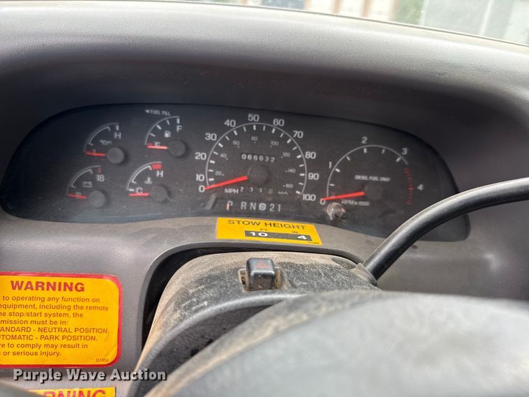 image for item EV7702 2001 Ford F550 bucket truck