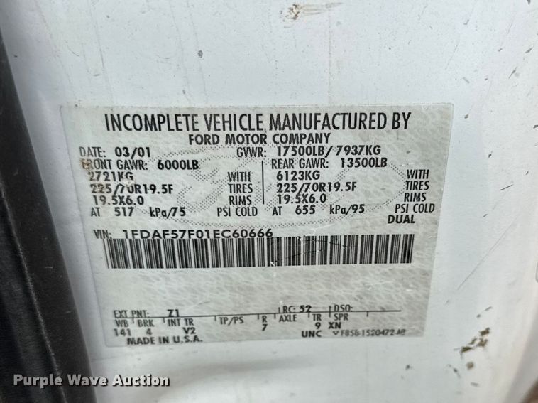 image for item EV7702 2001 Ford F550 bucket truck