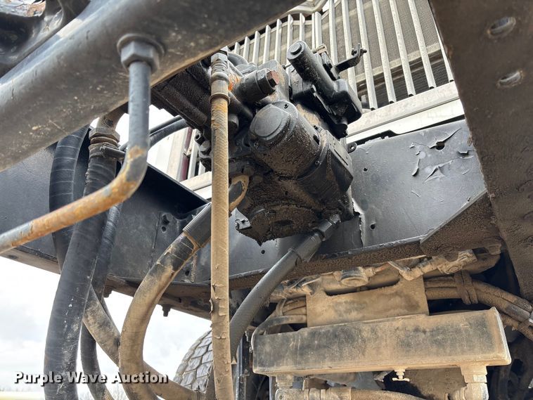 image for item FB3314 2006 International 5600i ready mix truck