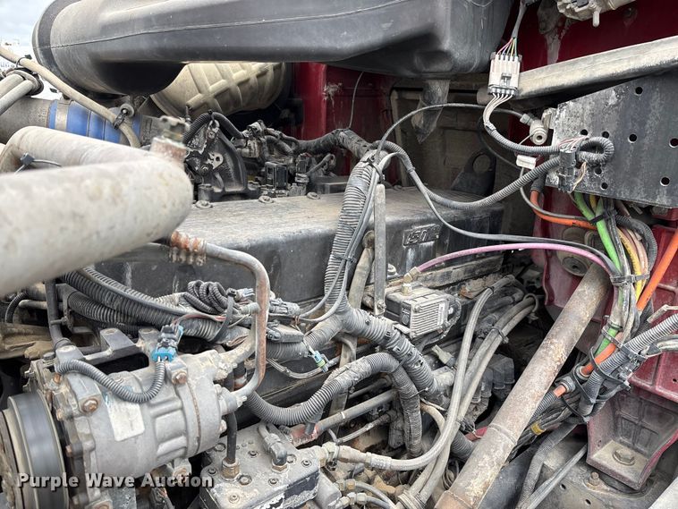 image for item FB3314 2006 International 5600i ready mix truck