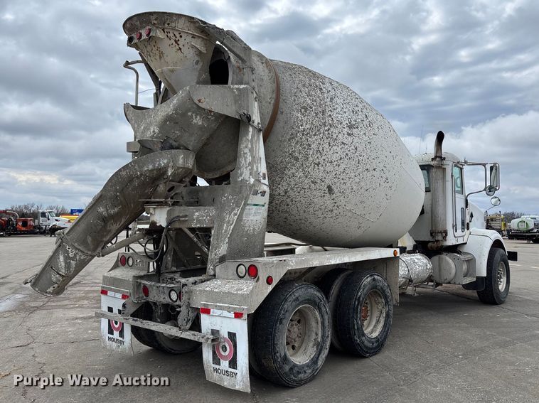 image for item FB3315 2007 Peterbilt 357 ready mix truck