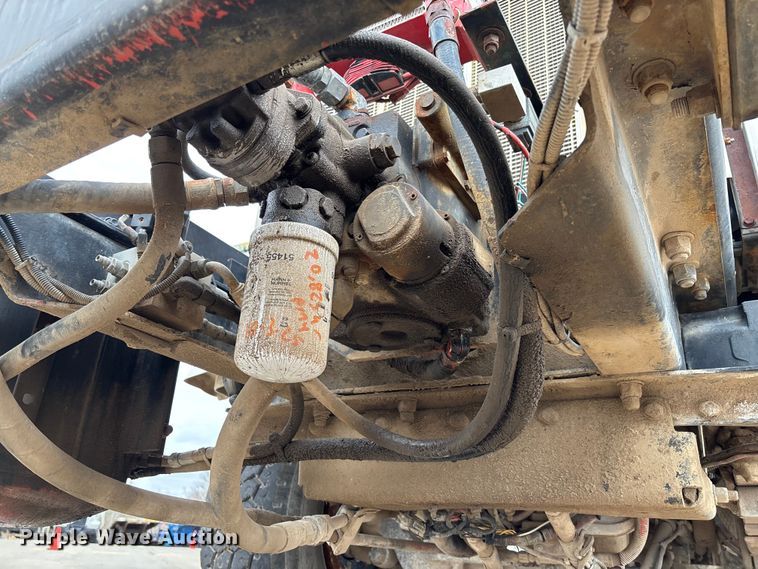 image for item FB3315 2007 Peterbilt 357 ready mix truck