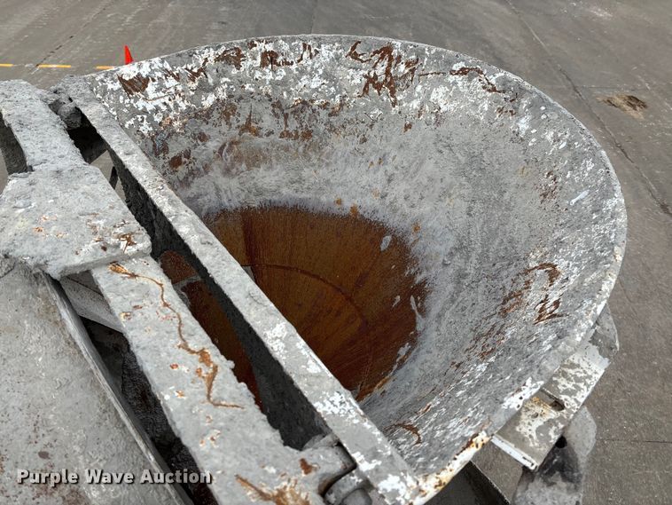 image for item FB3315 2007 Peterbilt 357 ready mix truck