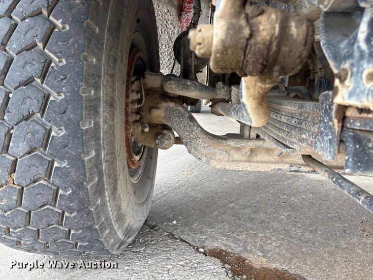 image for item FB3315 2007 Peterbilt 357 ready mix truck