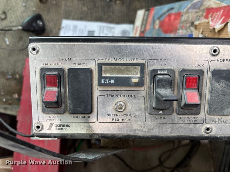 image for item FB3315 2007 Peterbilt 357 ready mix truck