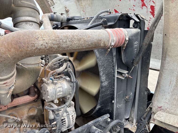 image for item FB3315 2007 Peterbilt 357 ready mix truck