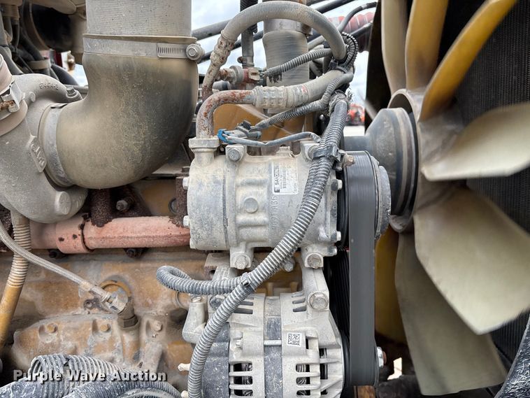 image for item FB3315 2007 Peterbilt 357 ready mix truck