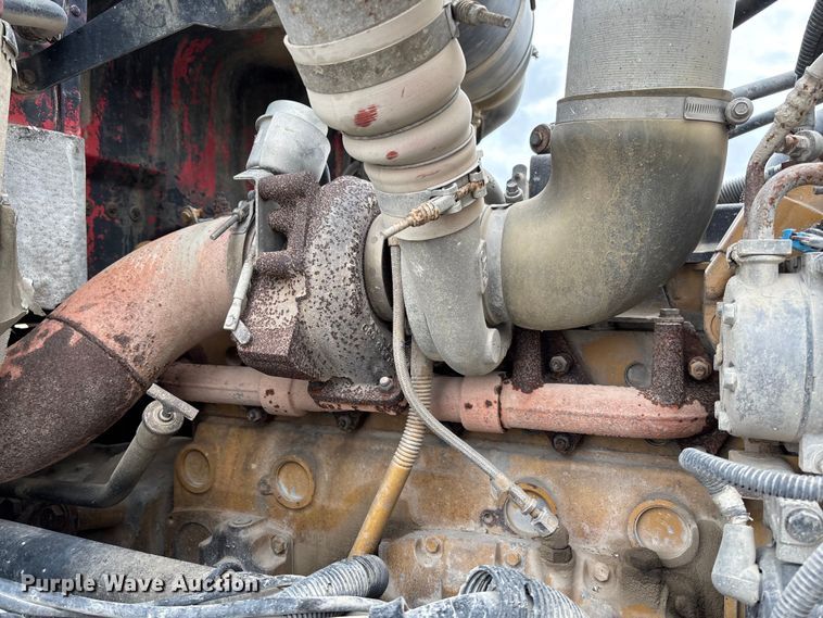 image for item FB3315 2007 Peterbilt 357 ready mix truck