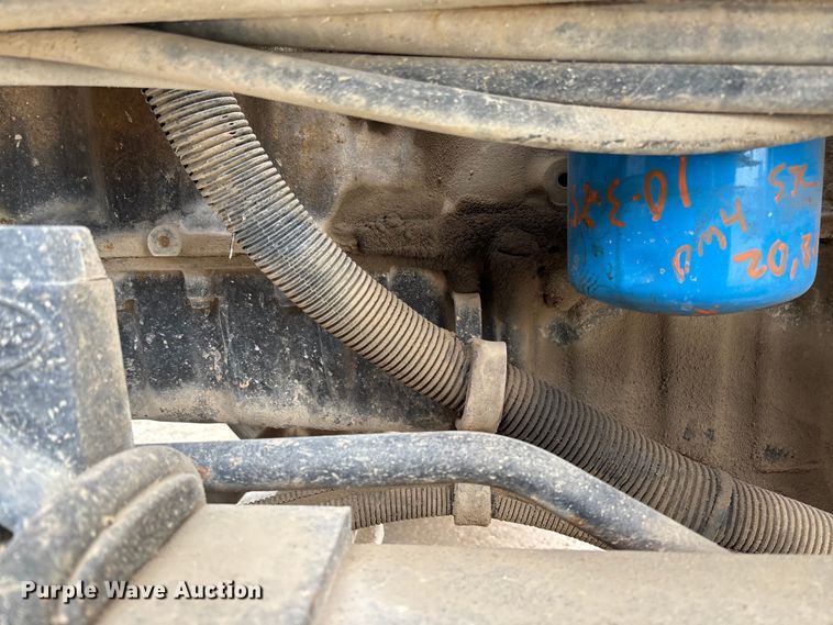 image for item FB3315 2007 Peterbilt 357 ready mix truck