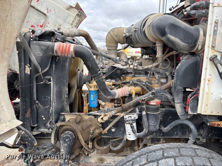 image for item FB3315 2007 Peterbilt 357 ready mix truck