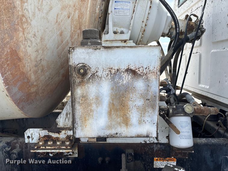 image for item FB3316 2007 Sterling L9500 ready mix truck