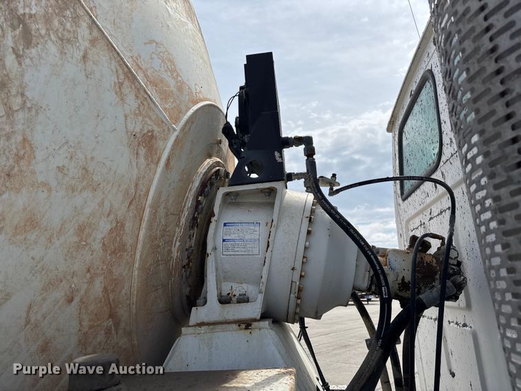 image for item FB3316 2007 Sterling L9500 ready mix truck