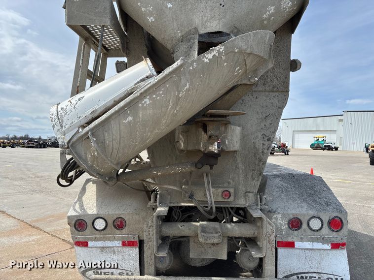 image for item FB3316 2007 Sterling L9500 ready mix truck
