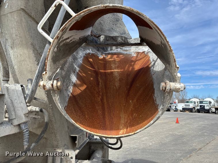 image for item FB3316 2007 Sterling L9500 ready mix truck