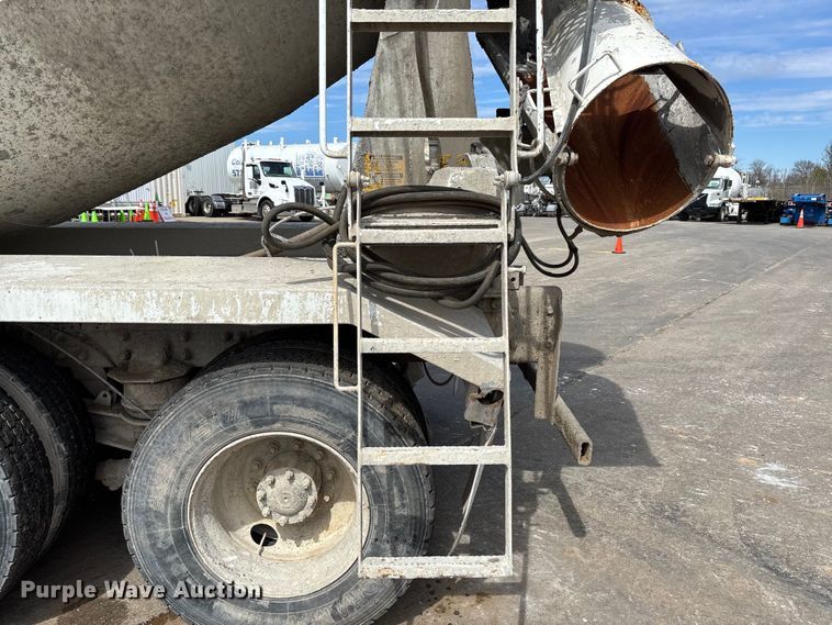 image for item FB3316 2007 Sterling L9500 ready mix truck