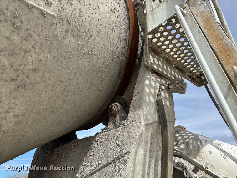 image for item FB3316 2007 Sterling L9500 ready mix truck