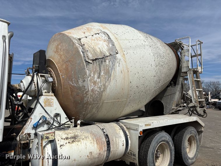 image for item FB3316 2007 Sterling L9500 ready mix truck