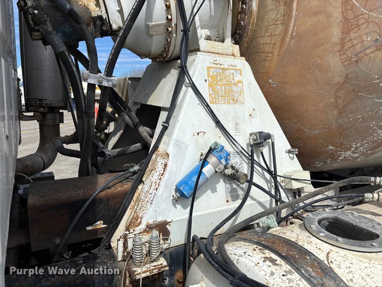 image for item FB3316 2007 Sterling L9500 ready mix truck