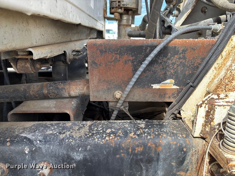 image for item FB3316 2007 Sterling L9500 ready mix truck