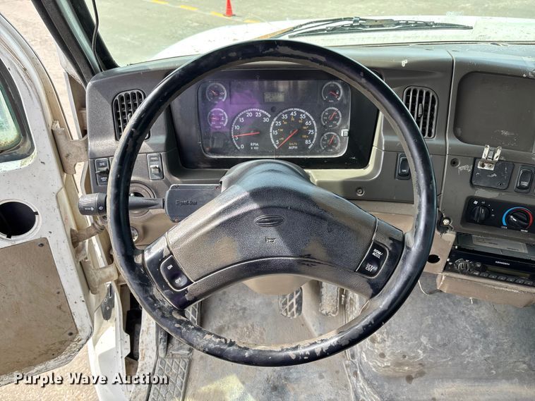 image for item FB3316 2007 Sterling L9500 ready mix truck