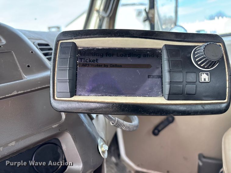 image for item FB3316 2007 Sterling L9500 ready mix truck