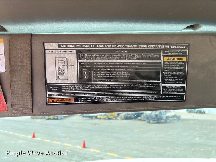 image for item FB3316 2007 Sterling L9500 ready mix truck