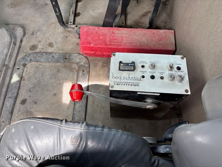 image for item FB3316 2007 Sterling L9500 ready mix truck