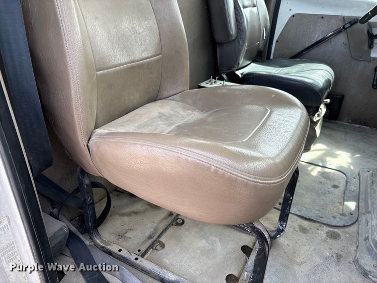 image for item FB3316 2007 Sterling L9500 ready mix truck