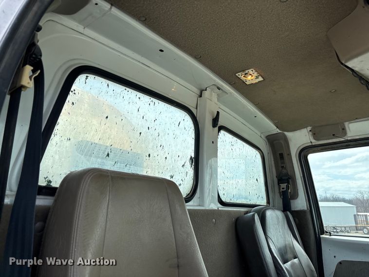 image for item FB3316 2007 Sterling L9500 ready mix truck