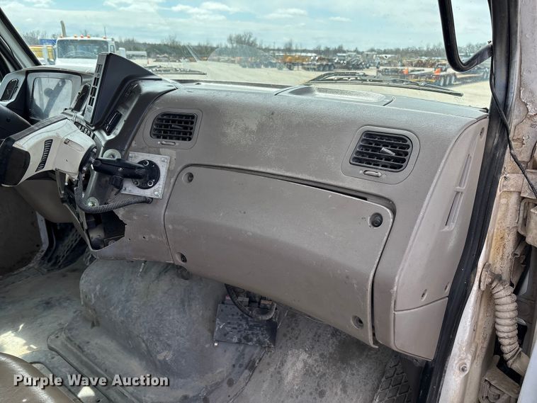 image for item FB3316 2007 Sterling L9500 ready mix truck