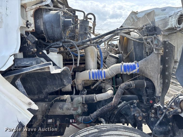 image for item FB3316 2007 Sterling L9500 ready mix truck