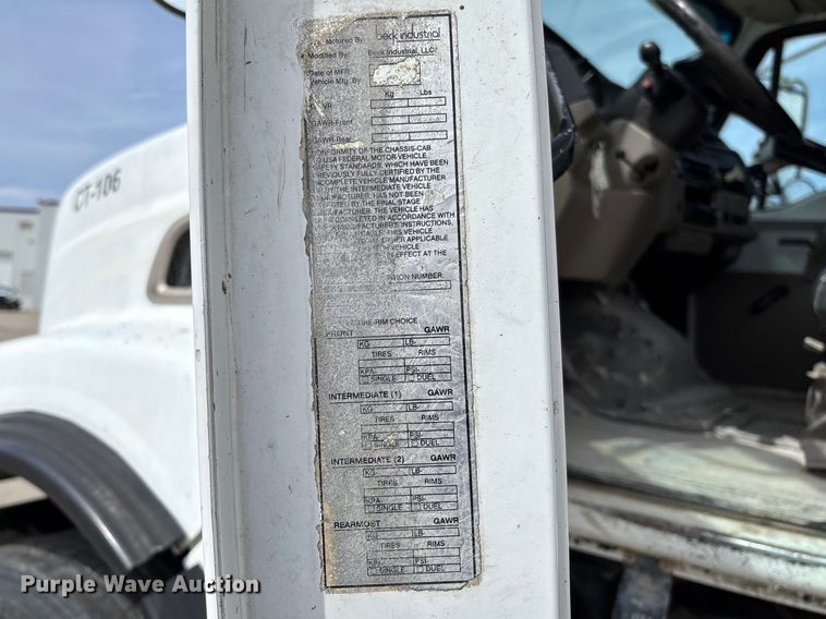 image for item FB3316 2007 Sterling L9500 ready mix truck