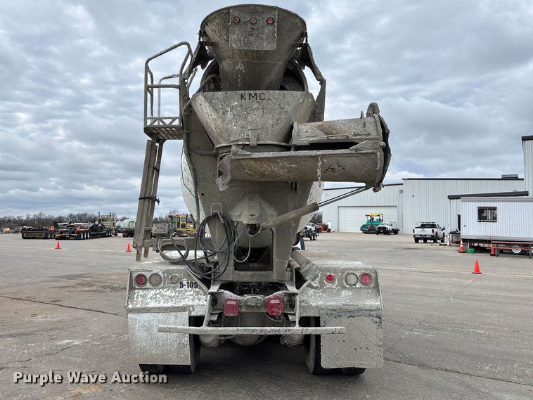 image for item FB3317 2002 Sterling L8500 ready mix truck