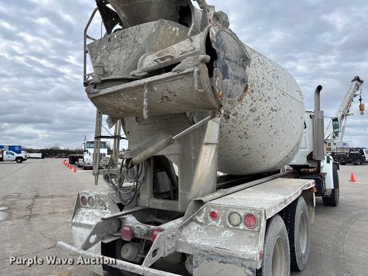 image for item FB3317 2002 Sterling L8500 ready mix truck