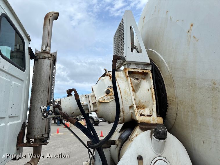 image for item FB3317 2002 Sterling L8500 ready mix truck