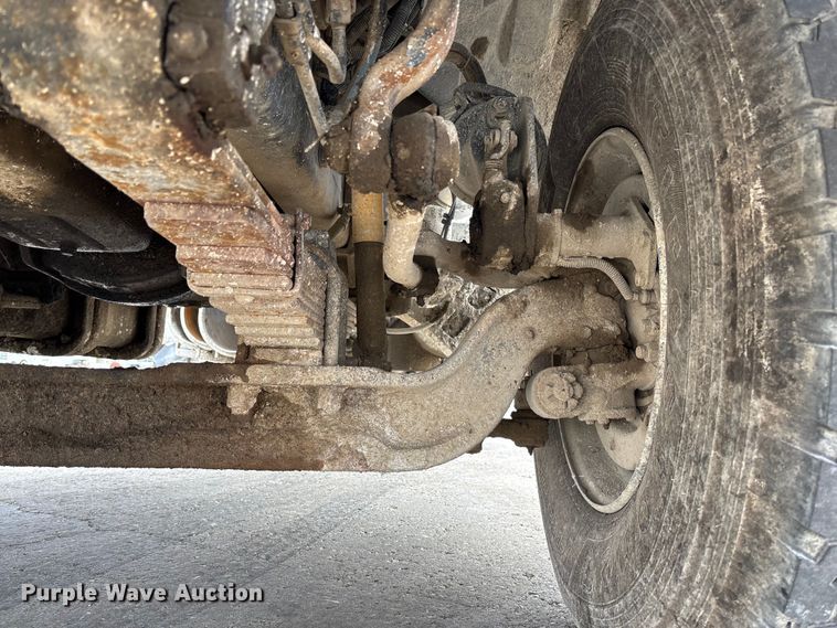 image for item FB3317 2002 Sterling L8500 ready mix truck