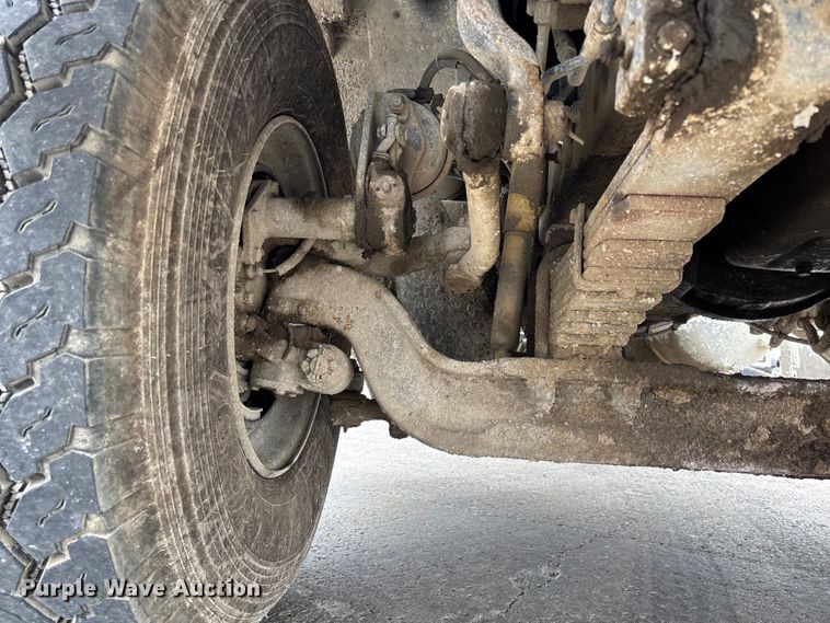 image for item FB3317 2002 Sterling L8500 ready mix truck